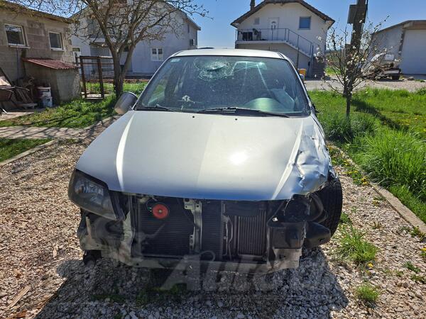 Mazda - 323 - 2.0 td