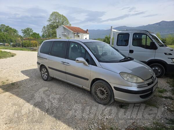 Peugeot - 807