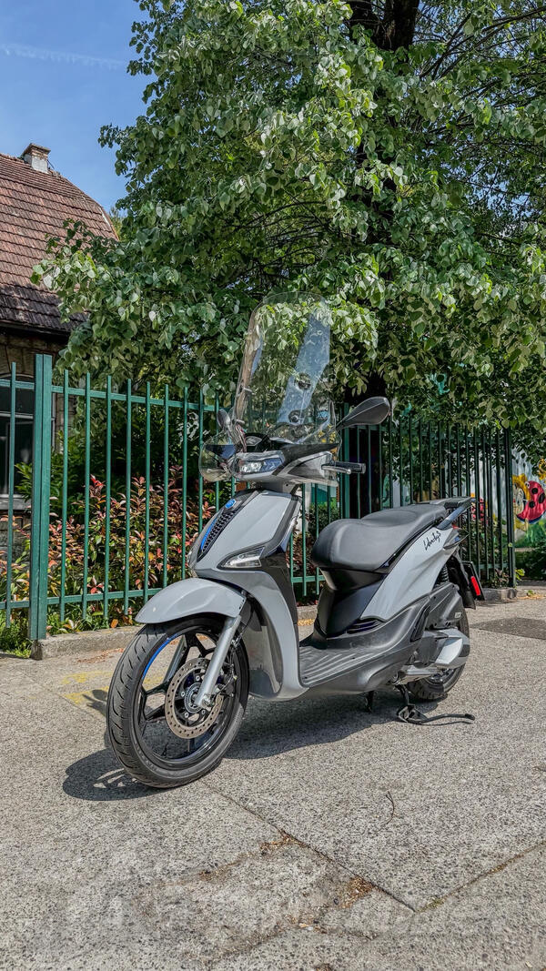Piaggio - liberty s 125