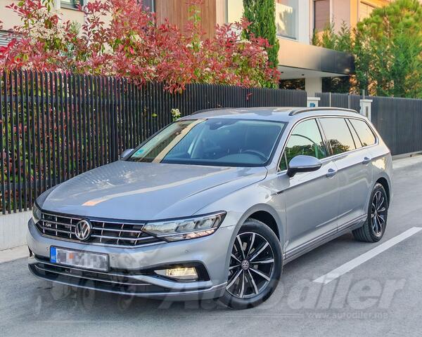 Volkswagen - Passat