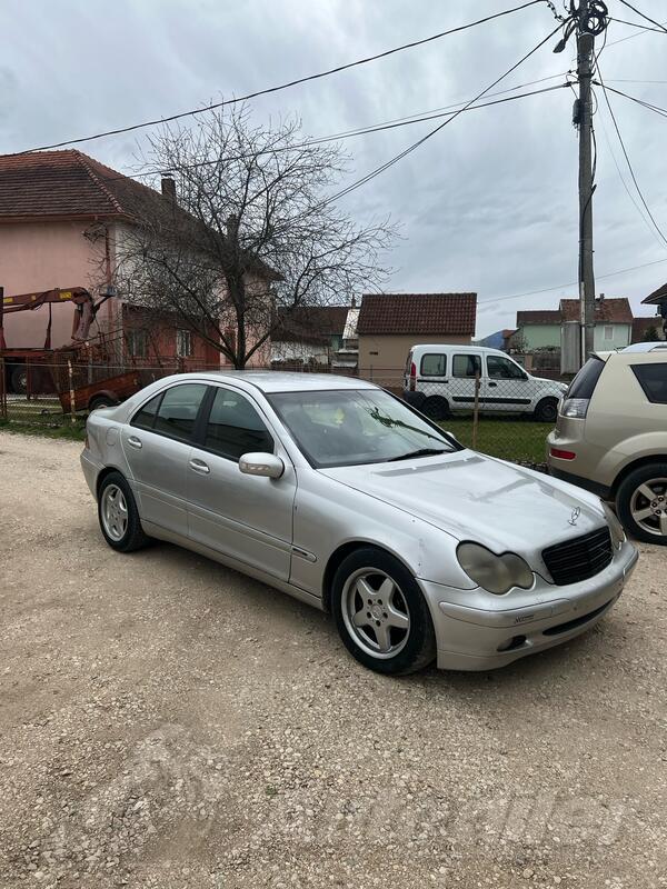 Mercedes Benz - C 220 - cdi