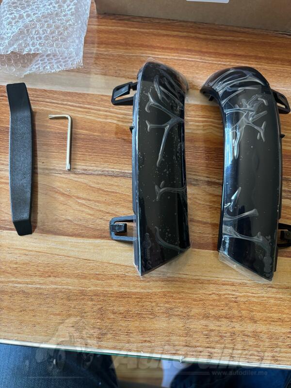 Žmigavci za Volkswagen - Golf 5    - 2005