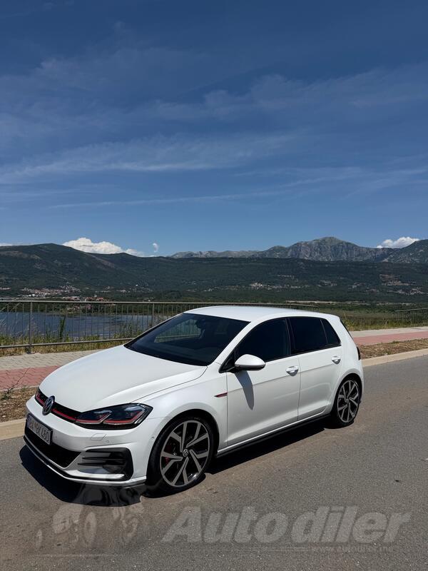 Volkswagen - Golf 7.5 - 2.0 Gti