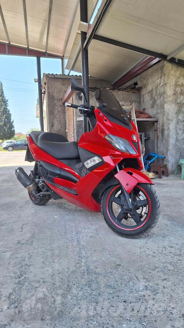 Gilera - nexus