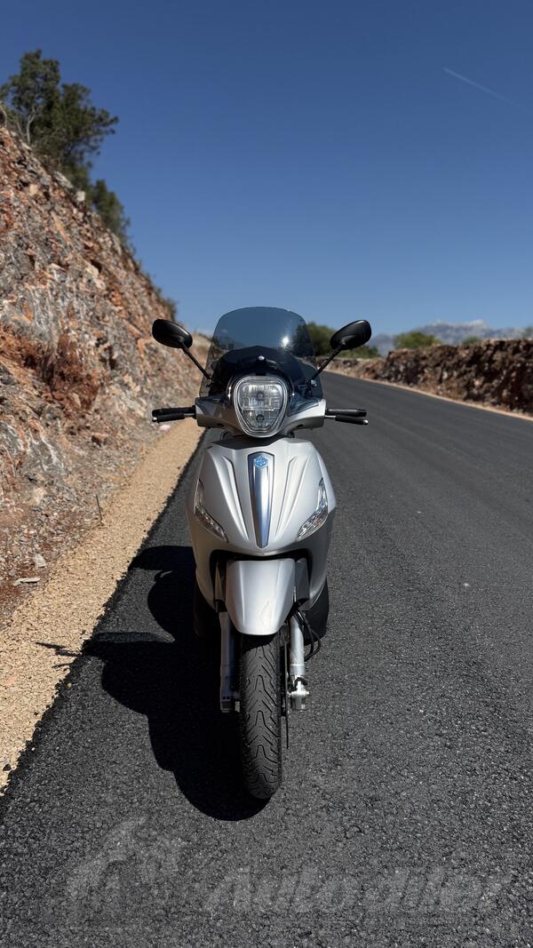 Piaggio - beverly S