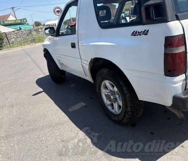 Opel - Frontera - 2.0
