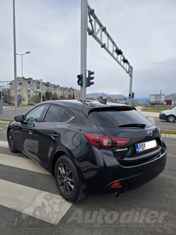 Mazda - 3 - 2.2 Skyactive D