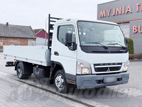 Mitsubishi - Fuso Canter kamion s ravnom platformom < 3.5t / GRI-0576