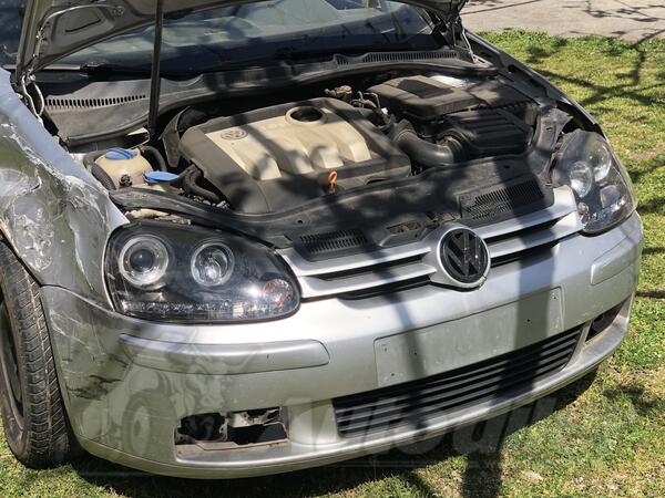 Volkswagen - Golf 5 - 2.0sdi