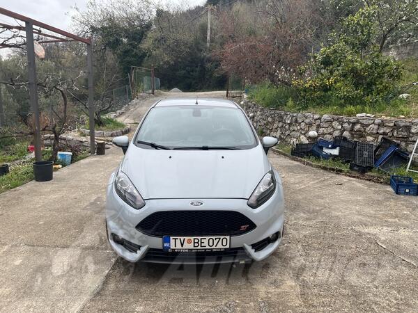 Ford - Fiesta - 1,6