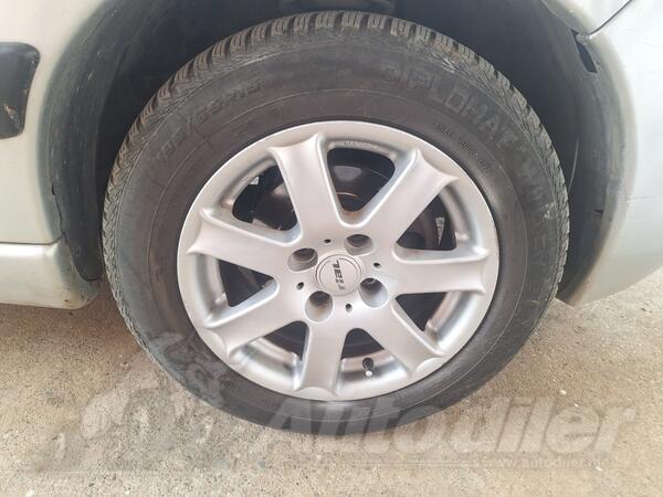 Rial felne i Diplomat gume