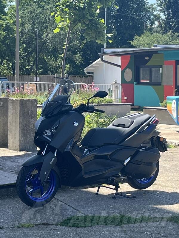 Yamaha - X Max 300