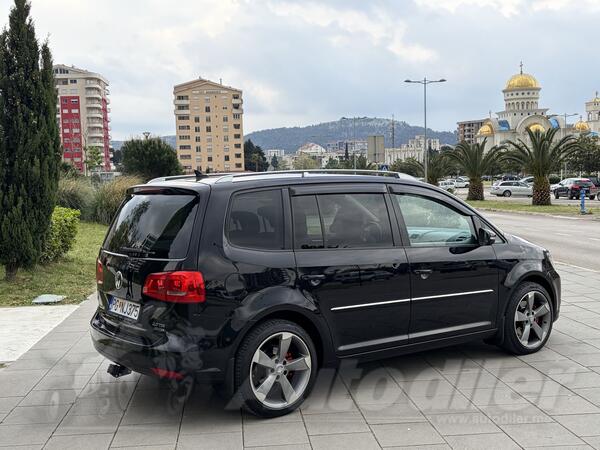 Volkswagen - Touran - 2.0