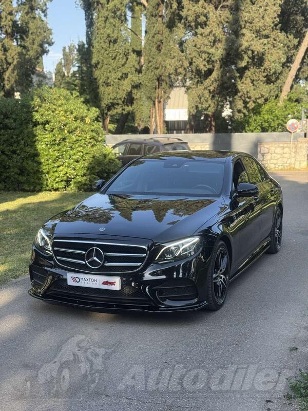 Mercedes Benz - E 220 - MERCEDES E 220 CDI - 4 MATIC