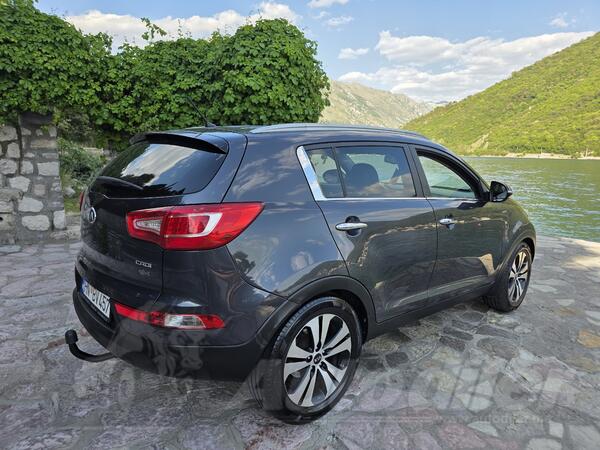 Kia - Sportage - 2.0 4x4