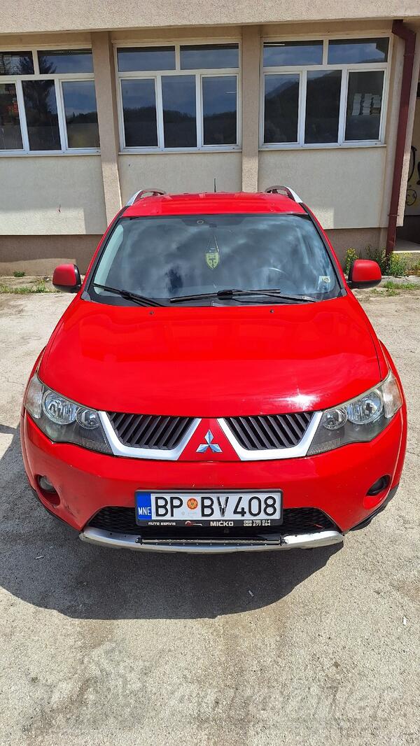 Mitsubishi - Outlander - 2.0