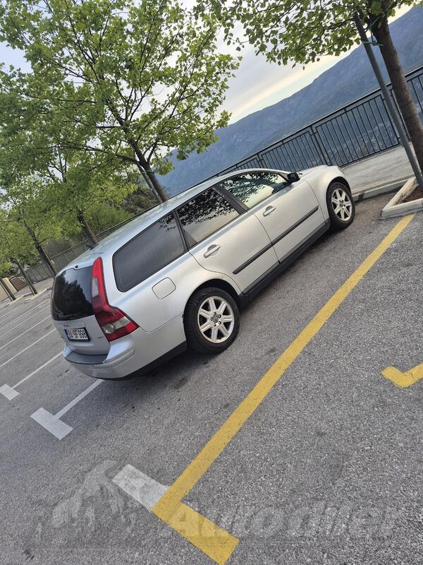 Volvo - V50 - 2.0tdi