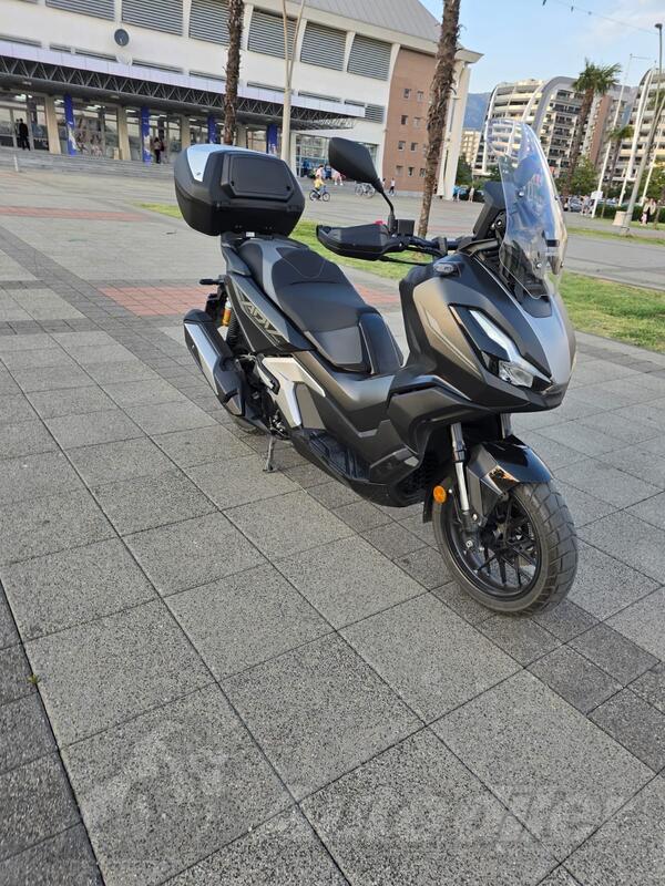 Honda - 350ADV
