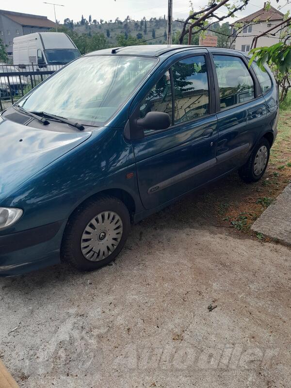 Renault - Scenic - 1.6i