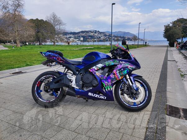 Suzuki - GSX R 600