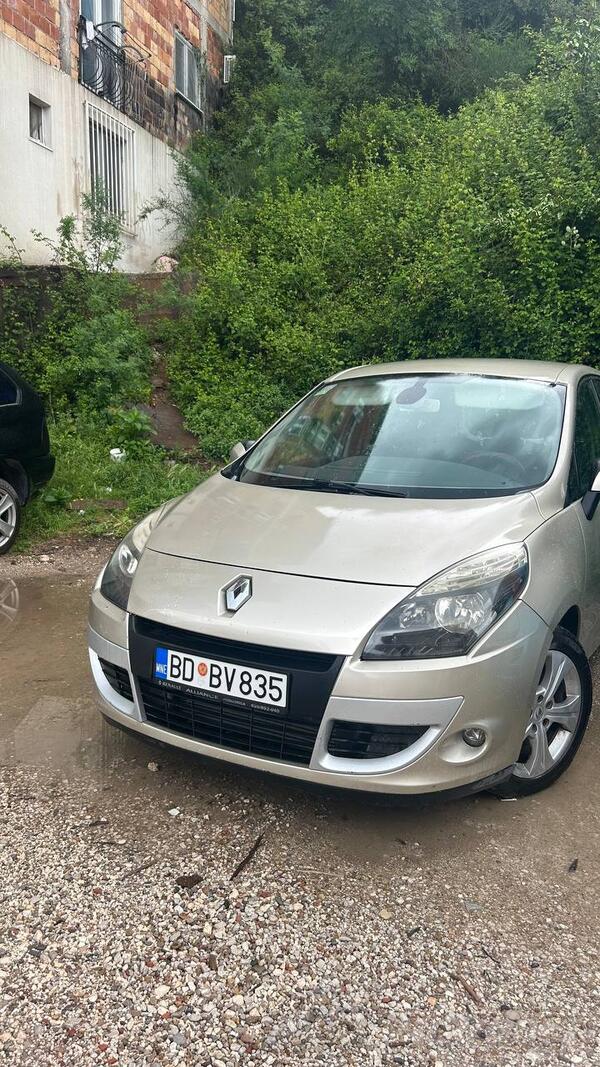 Renault - Scenic - 1.5 dCi