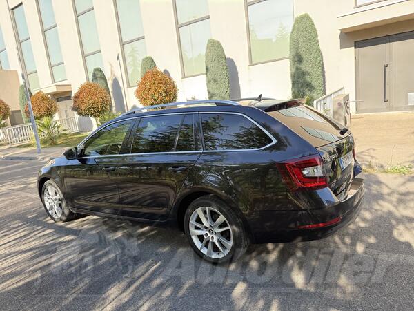 Škoda - Octavia - 1.6