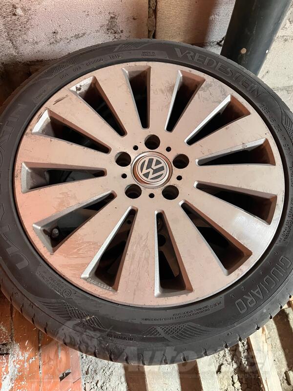 Fabričke felne i Continental gume