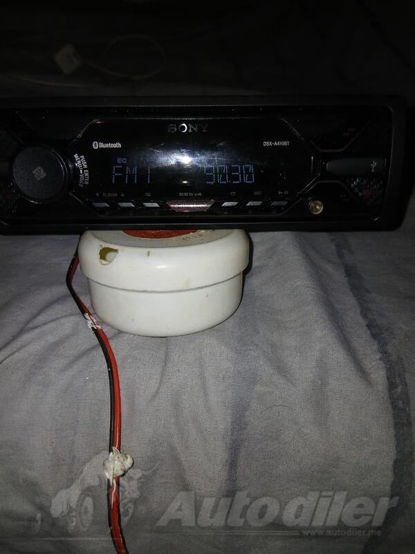 CD / DVD / MC / Radio player