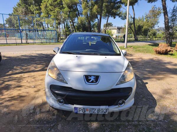 Peugeot - 207 - 1600
