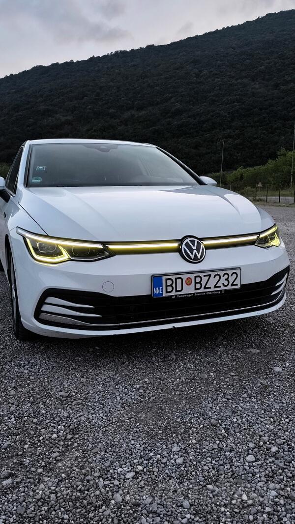 Volkswagen - Golf 8 - 2.0 TDI