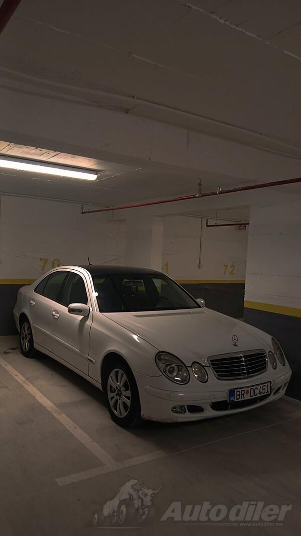 Mercedes Benz - E 220 - 22