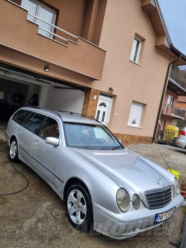 Mercedes Benz - E 220 - 220 CDI