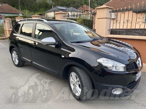 Nissan - Qashqai+2