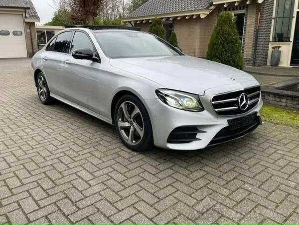 Mercedes Benz - E 200 - E200