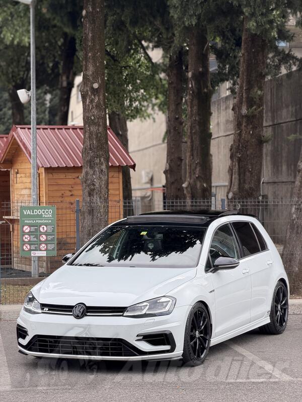 Volkswagen - Golf 7 - TSI