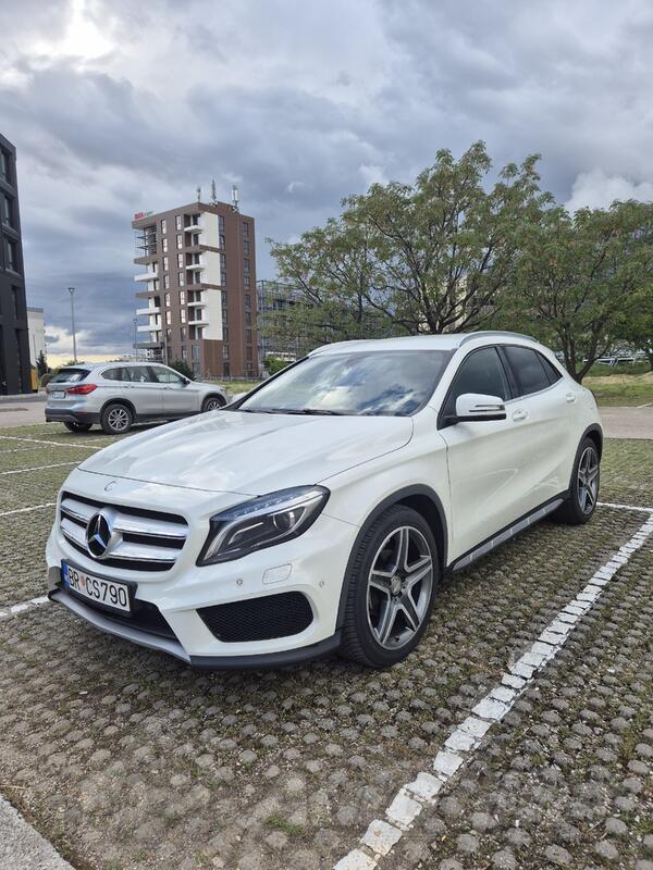 Mercedes Benz - GLA 200 - AMG