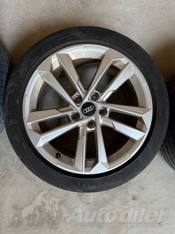 Fabričke felne i audi17ka gume