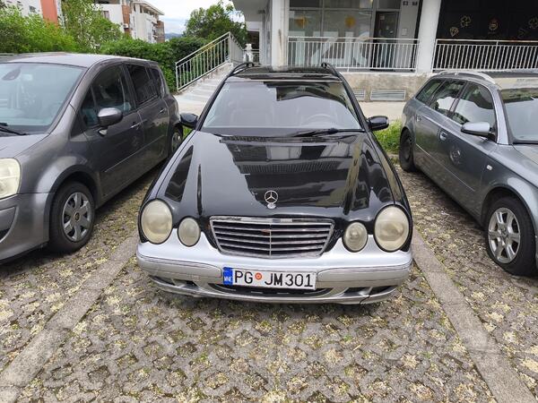 Mercedes Benz - E 270