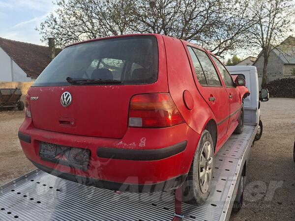 Volkswagen - Golf 4 - 1.4