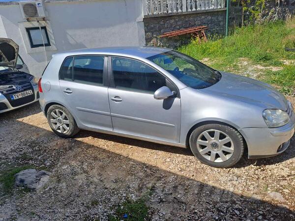 Volkswagen - Golf 5 - 1.9 tfi