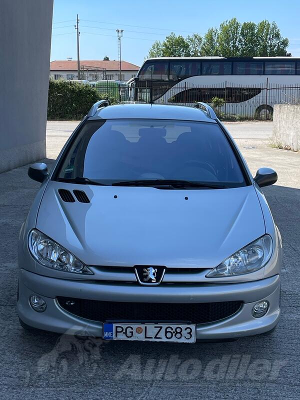 Peugeot - 206 - 1.6 HDI