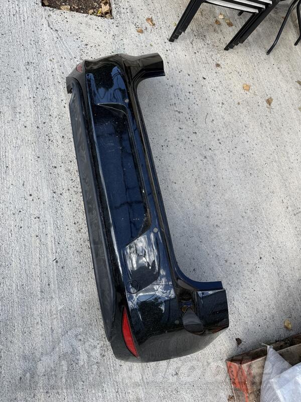 Branik za Golf 7 god. 2014