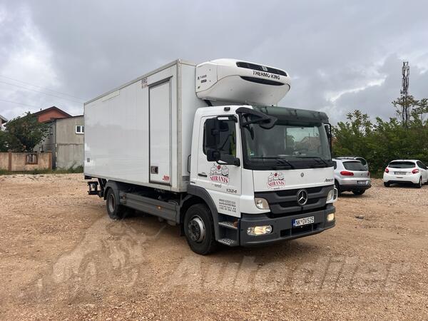 Mercedes Benz - Atego 1324