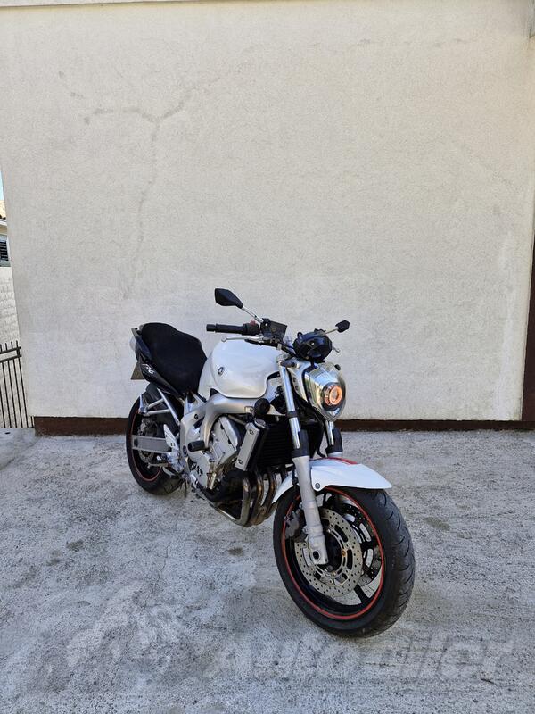Yamaha - fz6n