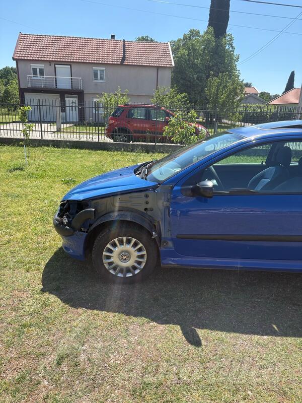 Peugeot - 206 - 1.1