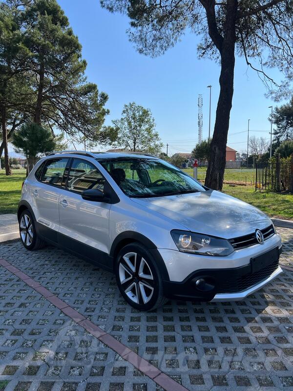 Volkswagen - Polo Cross - 1.6