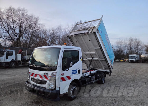 Renault - Maxity Cabstar / rampa / kiper / LA2459