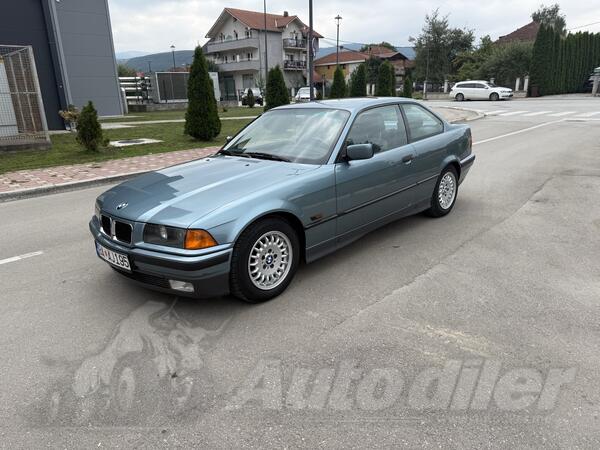 BMW - 320 - i coupe