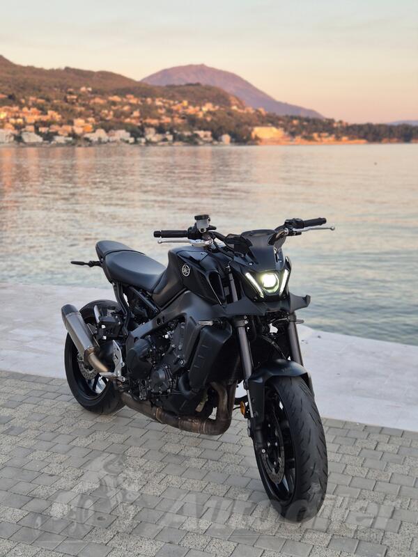 Yamaha - Mt 09