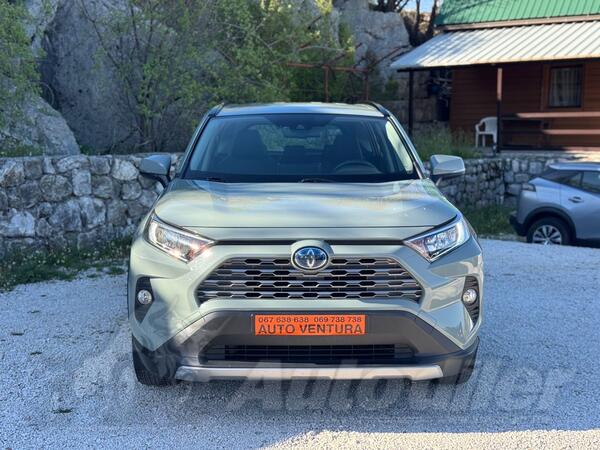 Toyota - RAV 4 - 2.5 hybrid//benzin
